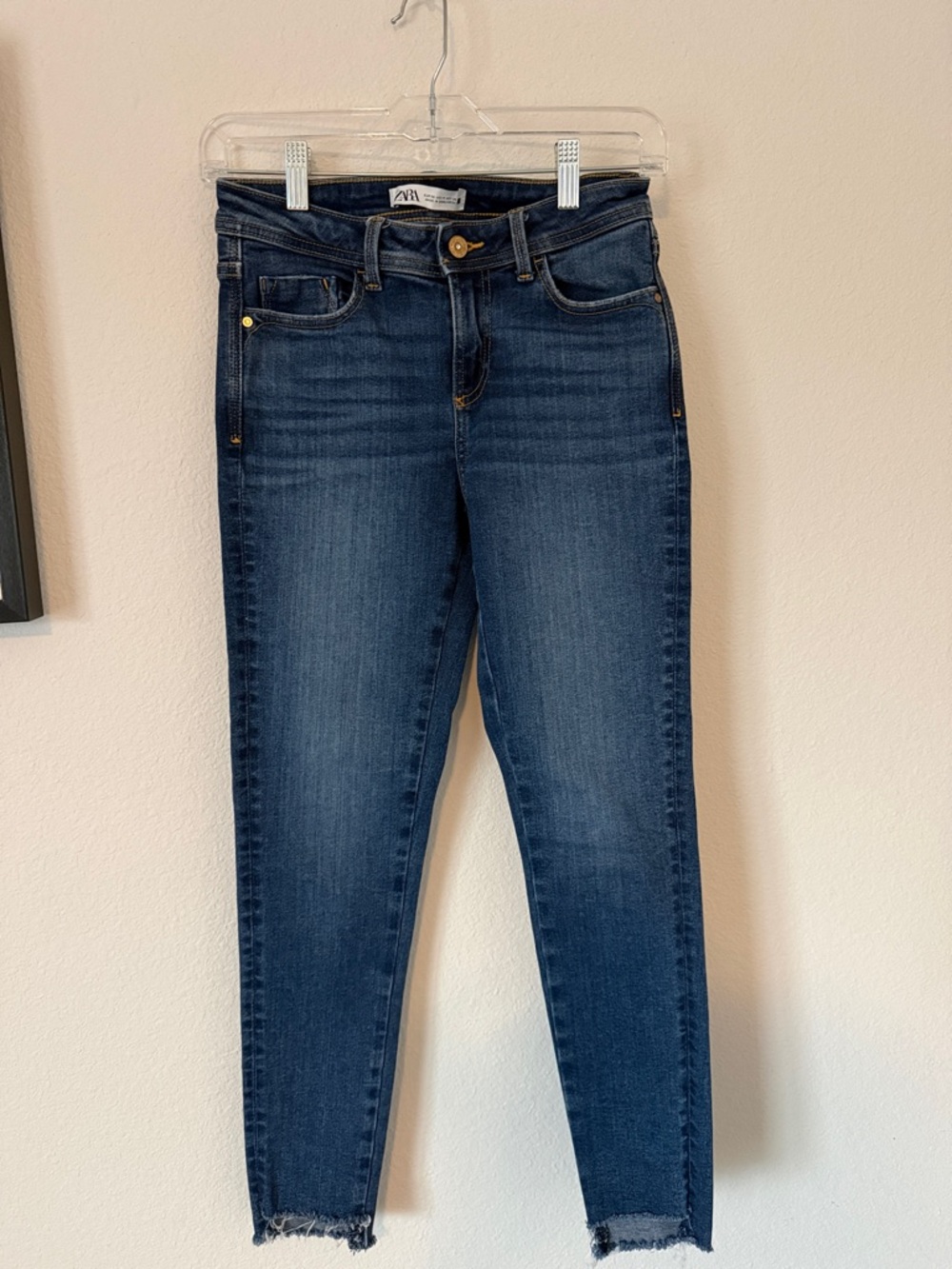 Zara Midrise Skinny Jeans runs small